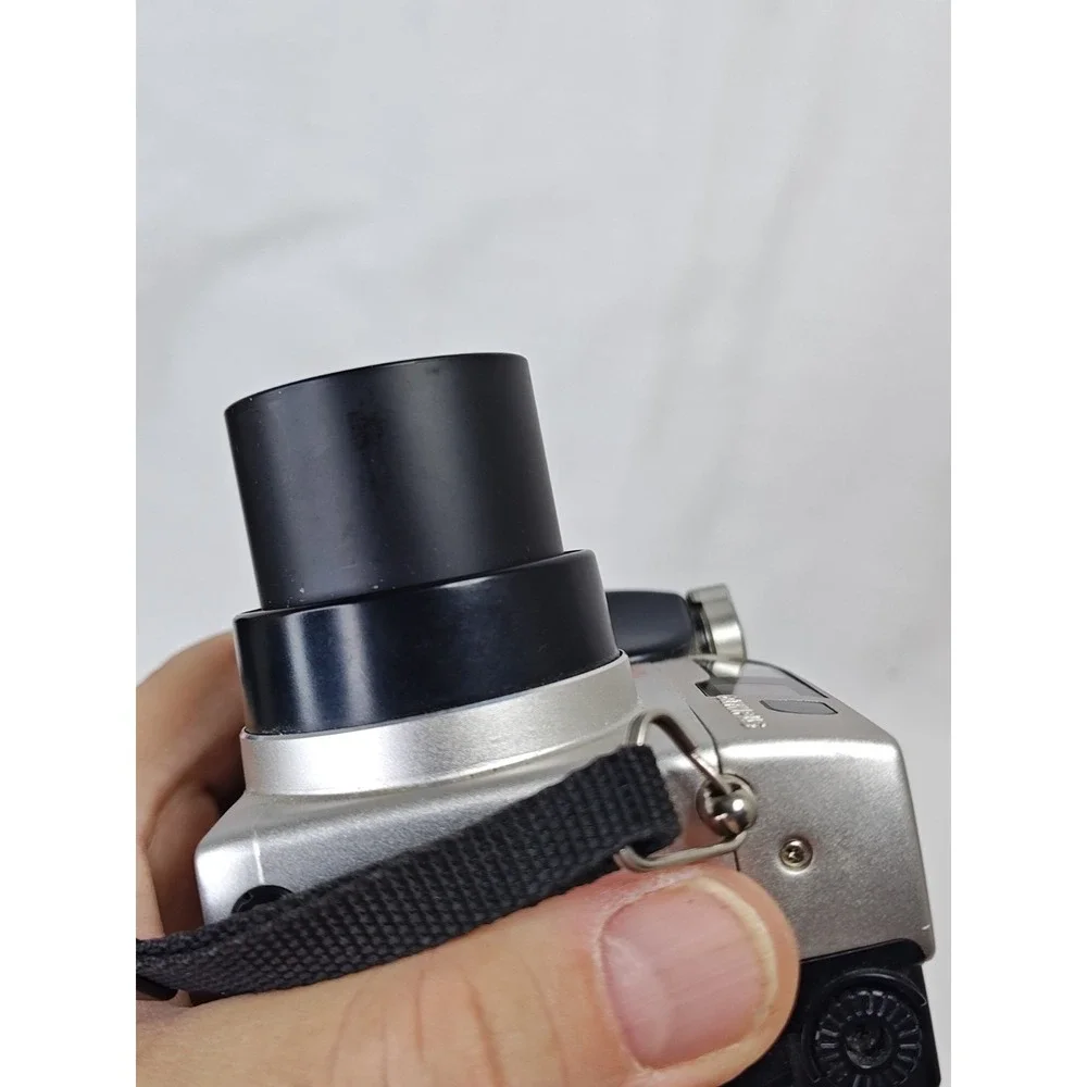 Olympus Camedia C-2020 Z Digital Camera 2.1MP Vintage Y2K CCD Digicam & Bag
